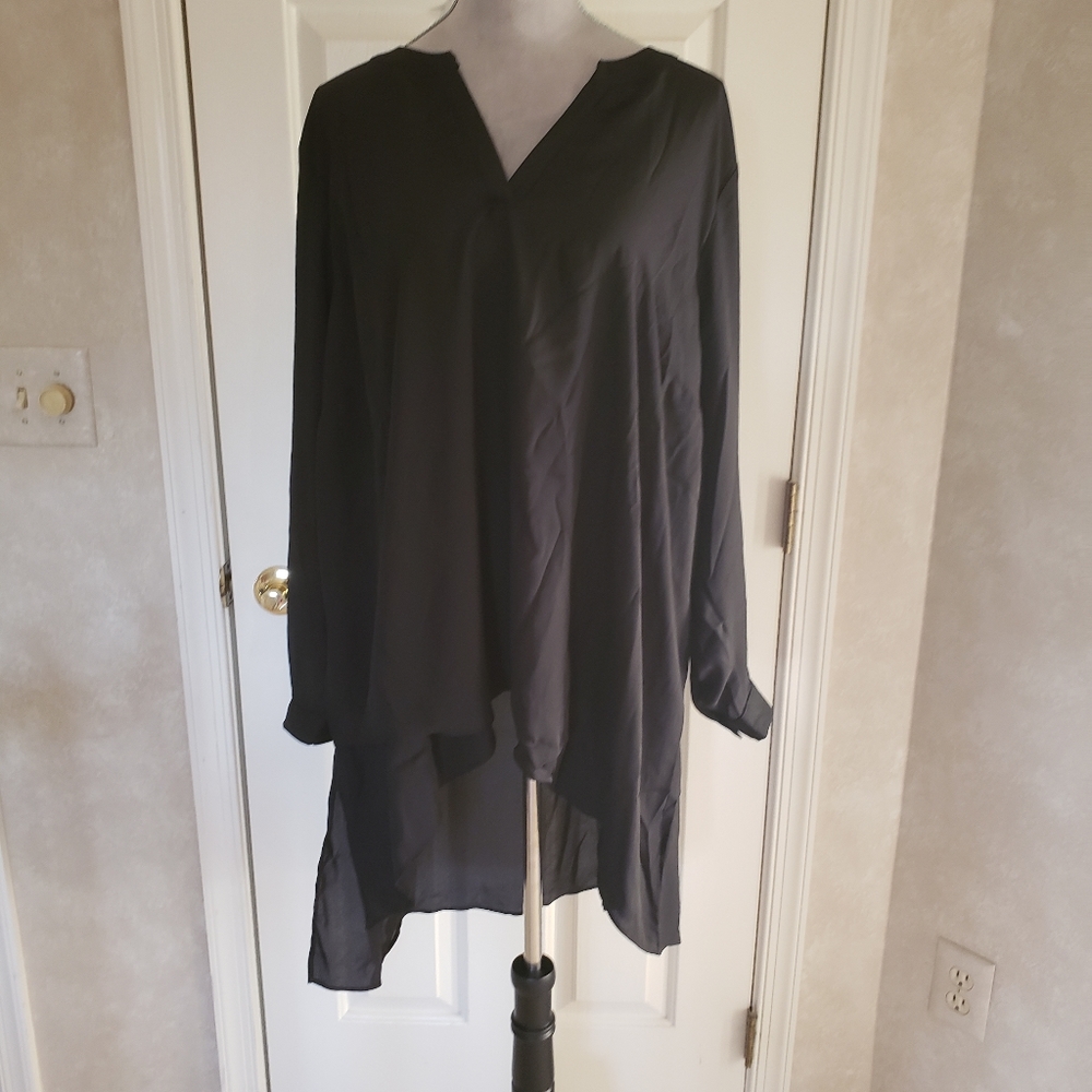 Evans Black Hi/Lo Shirt